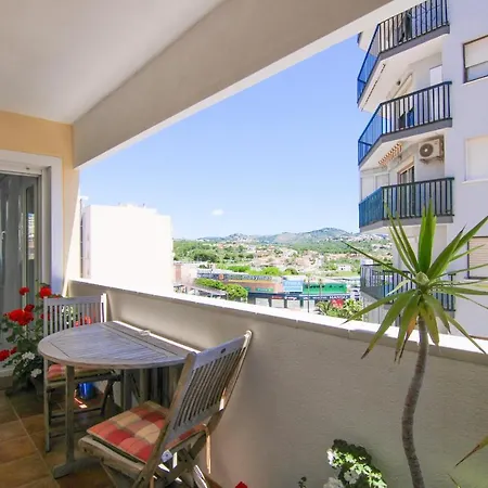 Con Piscina En El Centro De - Pueblomar * Calpe