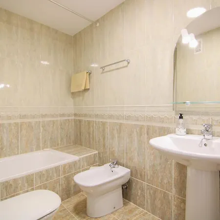 Con Piscina En El Centro De - Pueblomar * 卡尔佩